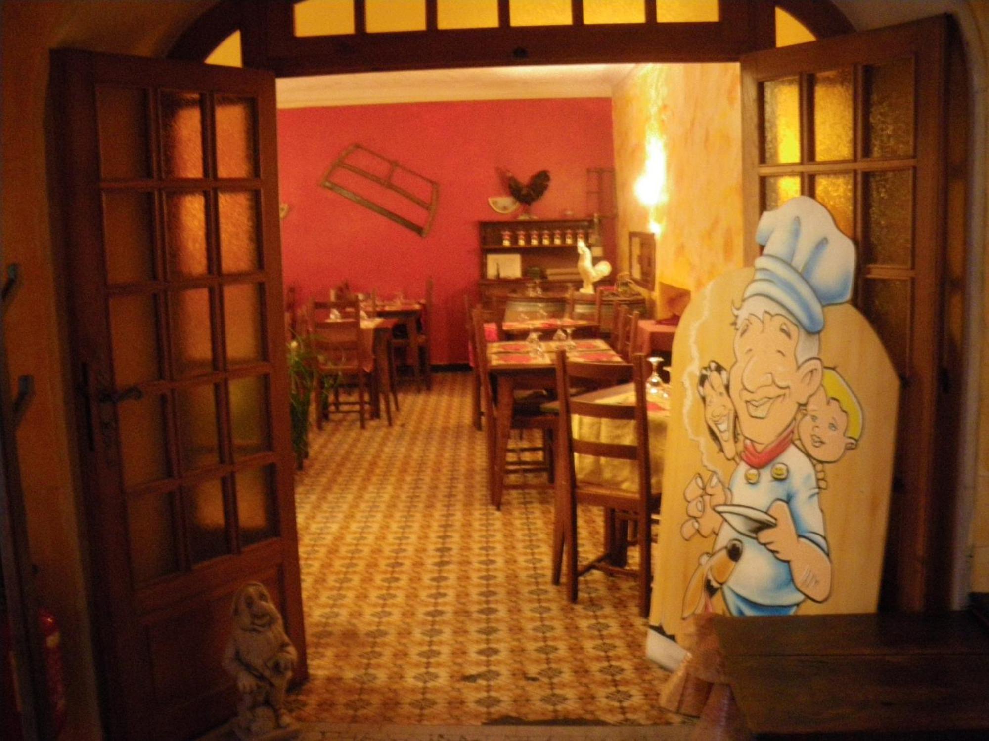 Hotel Restaurant Du Lion D'Or Château-Chinon Kültér fotó
