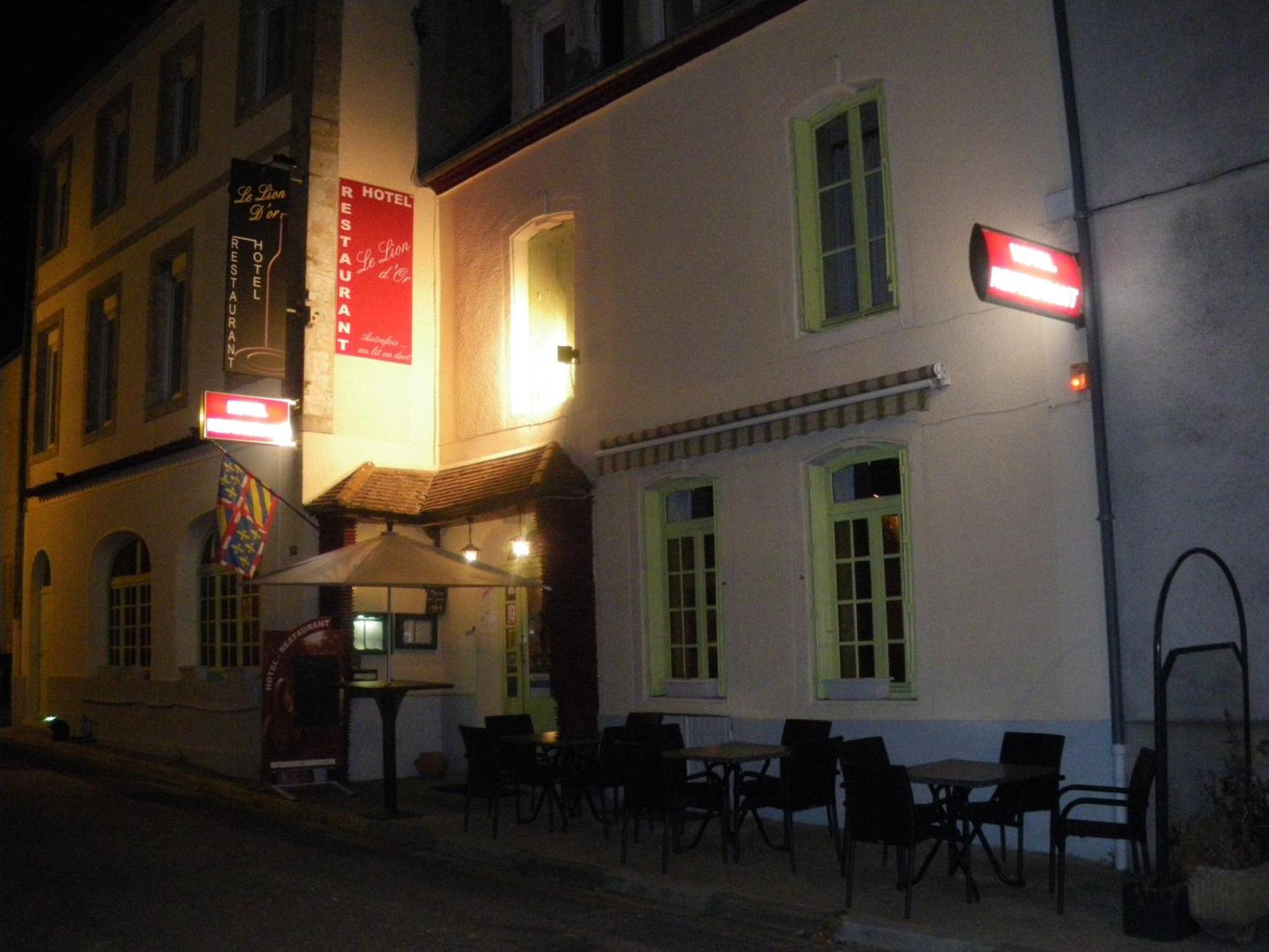 Hotel Restaurant Du Lion D'Or Château-Chinon Kültér fotó